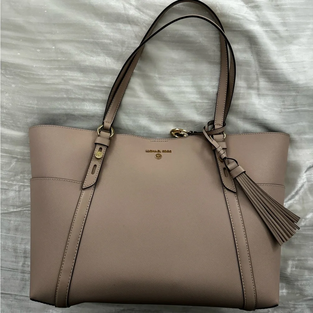 Michael Kors Sullivan Tote Bag - Picture 2 of 9